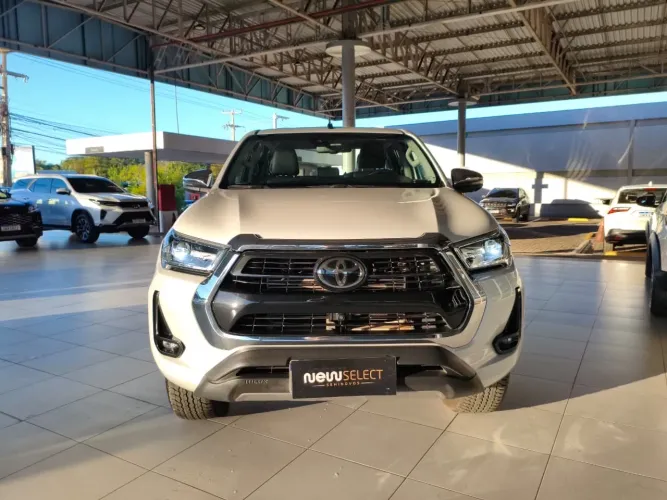 Toyota Hilux CD SRX 4X4 2.8 TDI 16V Diesel Aut. 2024