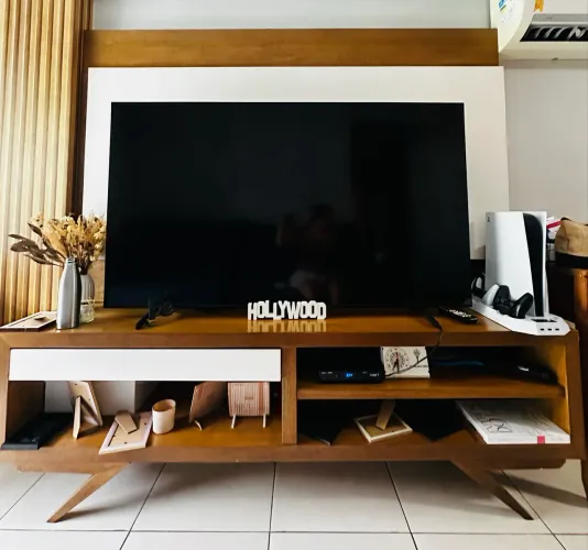 Rack madeira maciça P/TV 70 polegadas