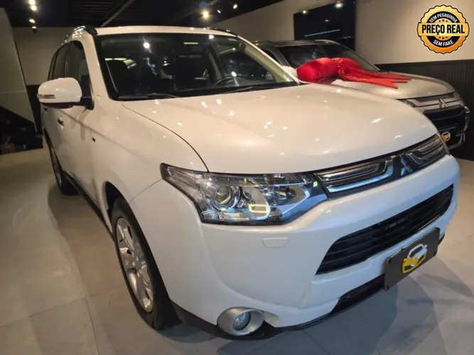 Mitsubishi Outlander 3.0/ GT 3.0 V6 Aut. 2015