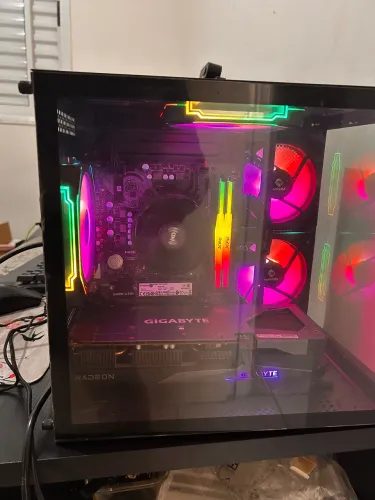 PC GAMER RX 7600