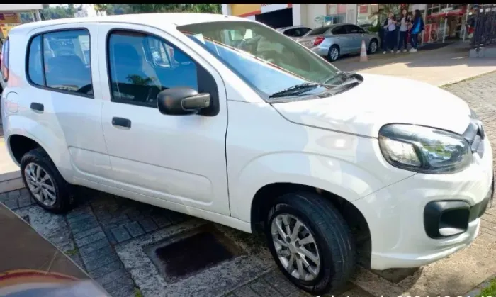 Fiat Uno Attractive 1.0 EVO Fire Flex 8V 5P 2019