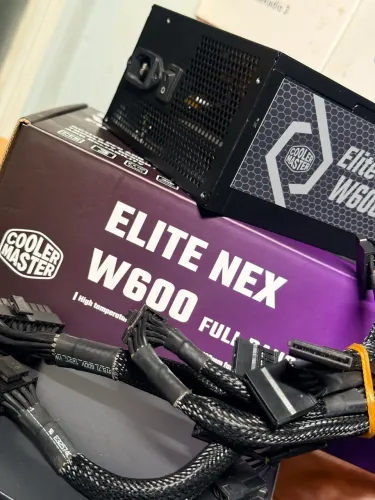 Fonte CoolerMaster Elite Nex W600