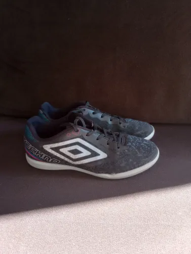 Chuteira Umbro N/35