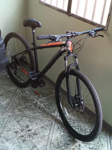 Comprei ela faz poucos dias mas não tô fazendo muito nela