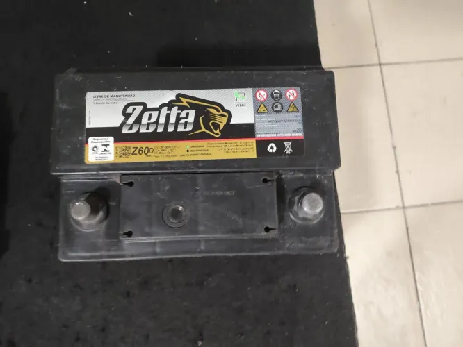 Vendo bateria zetta 69 amperes em ótimo estado saude100% valor 220