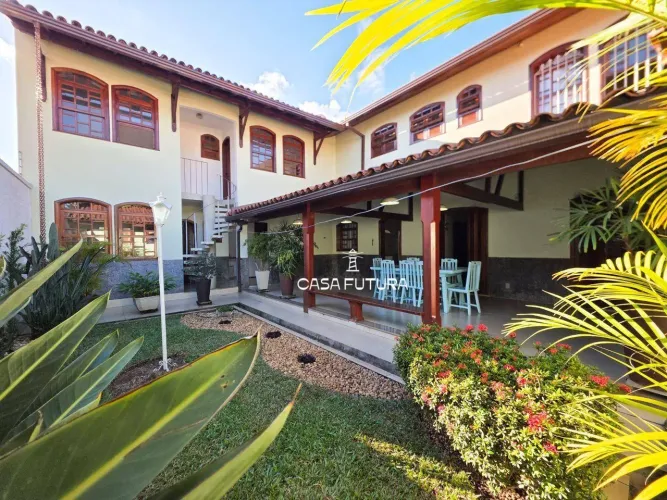Casa com 7 dormitórios à venda, 380 m² por R$ 1.690.000,00 - Jardim Normandia - Volta Redo