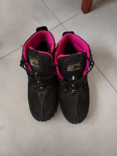 Bota de trilha