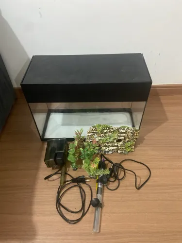 Vendo ou troco aquário 45 x 20 