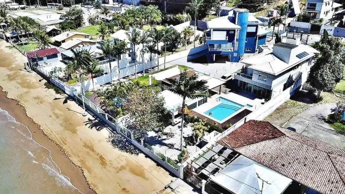 Casa 4 Quartos com 1 Suíte e 400m² - São Miguel (Guaporanga)