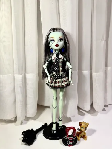 monster high frankie basica W1 L1 elastico dourado completa