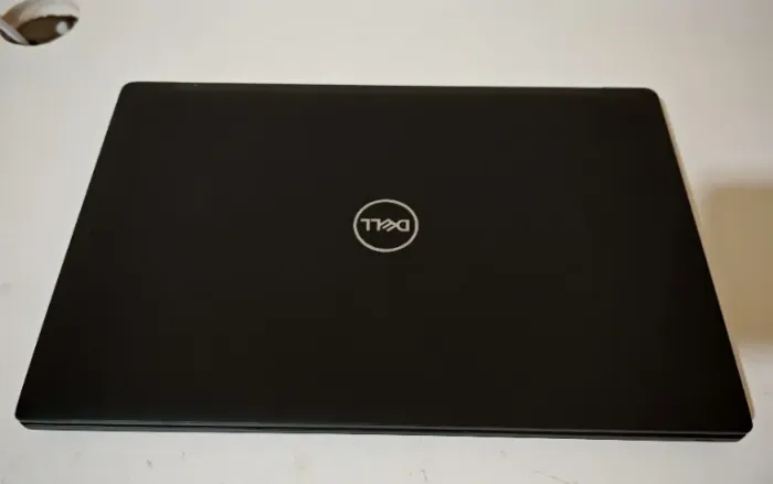 Notebook Dell Core i7 7600u 3.9Ghz - 8Gb DDR4 - 256Gb SSD NVME - Teclado Led - Entrego