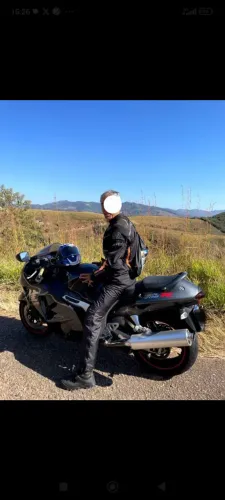 Suzuki Haybusa, moto que chama  atenção, toda revisada e impecável, sou o segundo dono .