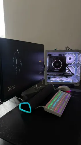 PC Gamer Completo Ryzen 7 7700 + RTX 4060 DDR5 | Monitor 180Hz
