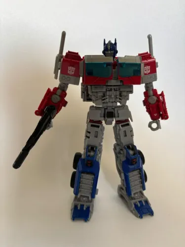 TRANSFORMERS ROTB MAINLINE OPTIMUS PRIME