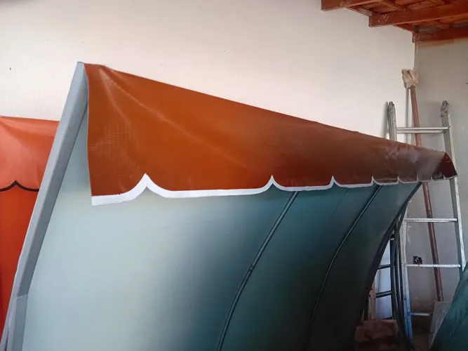 Toldo novinho sem uso 3 por 2 metros