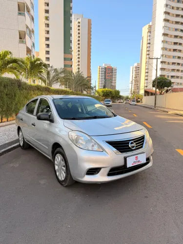 Nissan Versa S 1.6 16V Flex Fuel 4P Mec. 2013