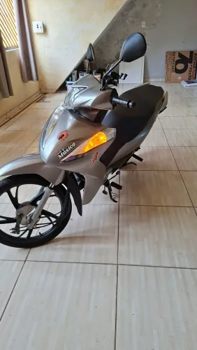 MOTO BIZ 110