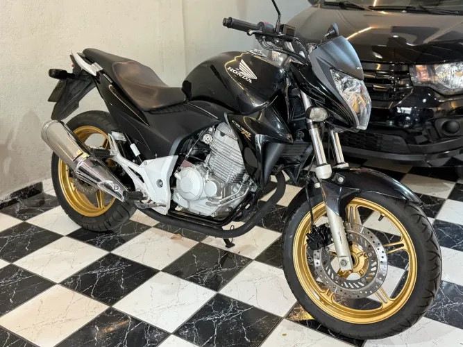 CB300 R 2015 - único dono