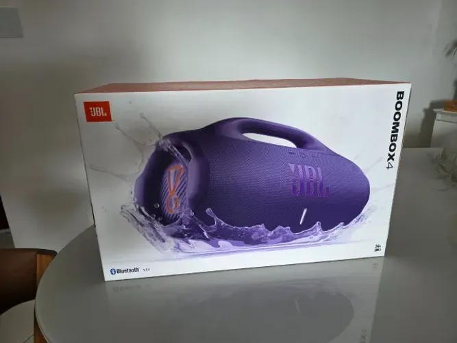 Caixa de Som JBL Boombox 4 Roxa - Lacrada
