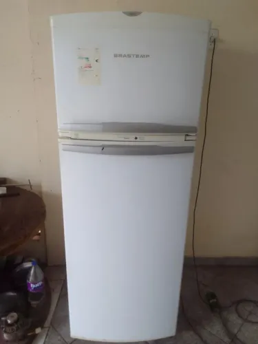 Vendo Geladeira Brastemp Frost Free 324L