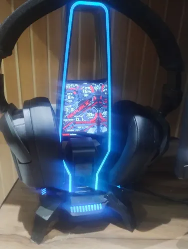 suporte headset rgb com monitor personalizavel