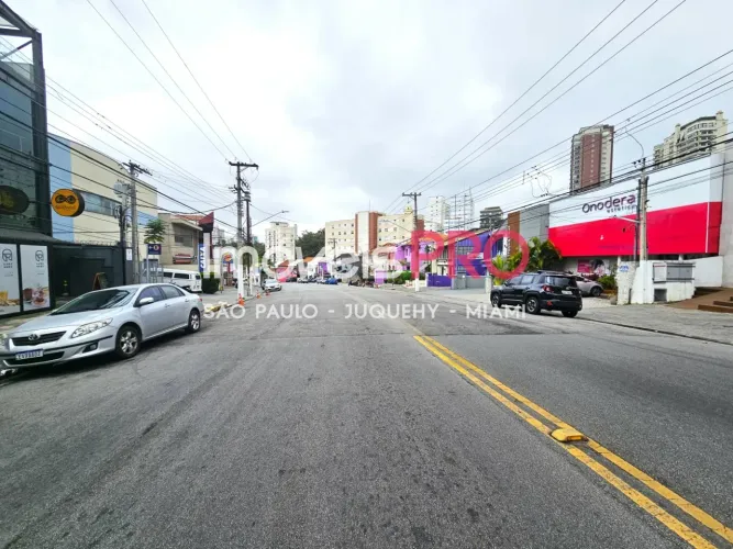Localização Estratégica em Rua Altamente Comercial! ZM