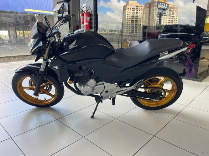 Honda CB 300 2015 valor R$ 13.500