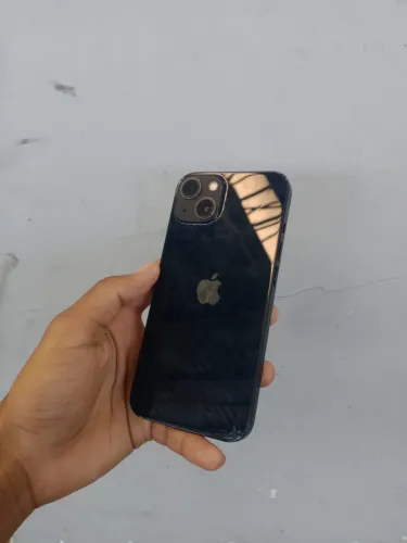 iPhone 13 azul escuro