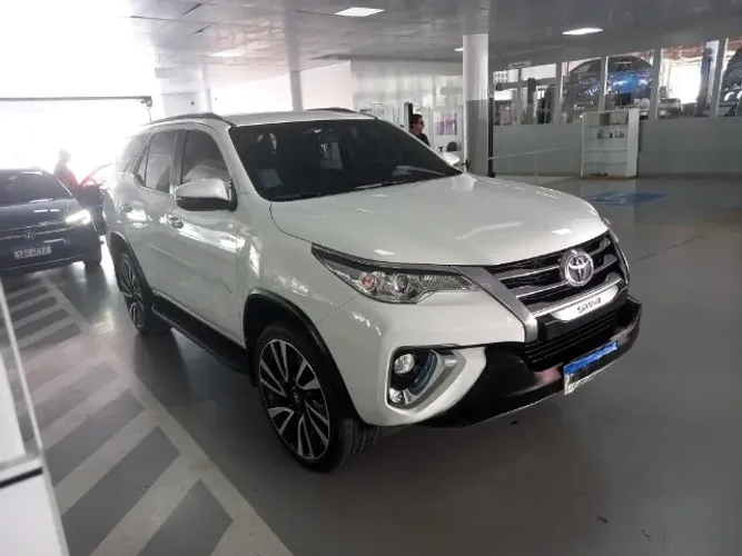 Toyota Hilux SW4 SRV 4X2 2.7 Flex 16V Aut. 2019