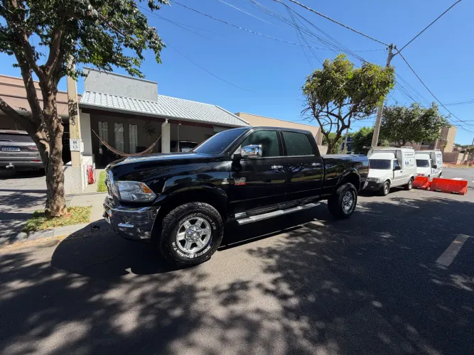 Ram 2500 Laramie 6.7 TDI CD 4X4 Diesel 2012