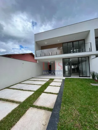 Casa com 3 dormitórios para alugar, 211 m² por R$ 5.850/mês - Serra Grande - Niterói/RJ