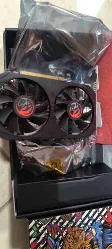 Placa vídeo Radeon RX 550