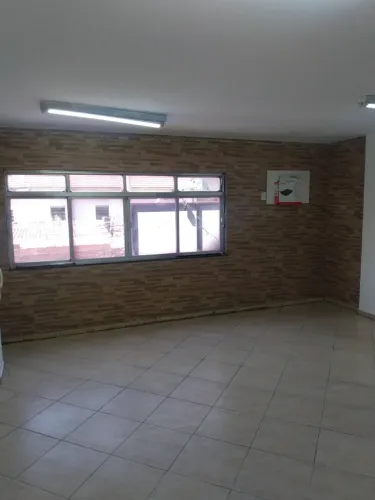 Sala Comercial Mena Barreto