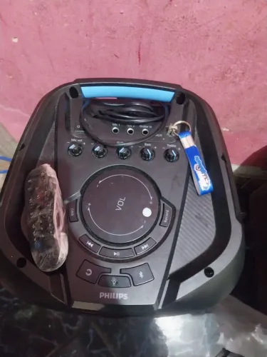Vendo som Philips 1300w