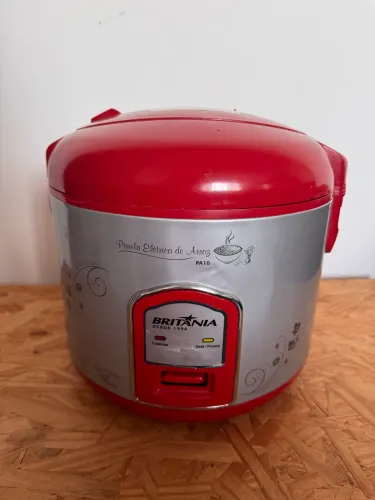 Panela de arroz elétrica