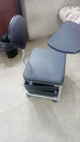 Cadeira de manicure e lavatório