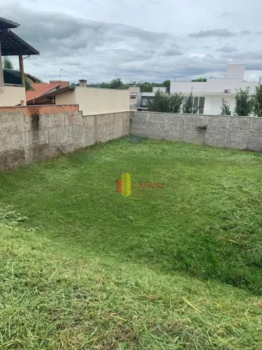 Terreno 500m2 a venda condomínio Estancia das Flores