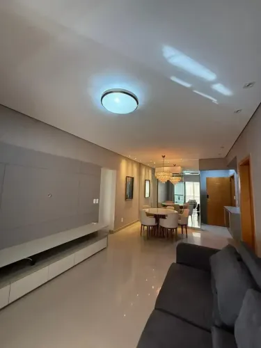 Edifício Arthur - Apartamento com 3 Suítes à Mobiliado