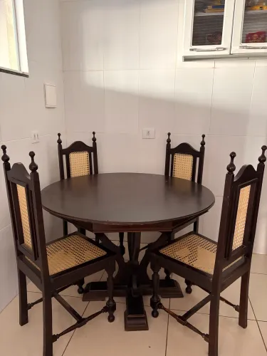 Mesa 4 cadeira madeira maciça