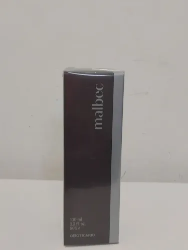 Perfume masculino.