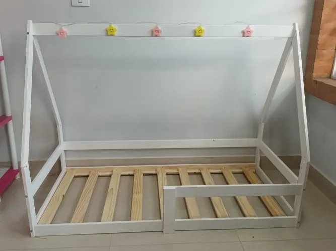 Mini cama cabana montessoriana