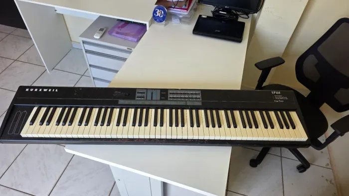 Piano Digital Kurzweil SP88 - 88 Teclas (Funcionando Perfeitamente)