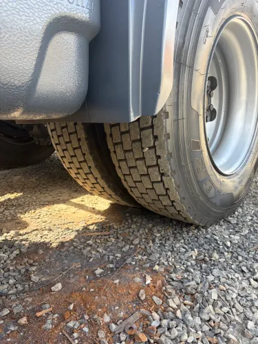 Axor 2544 automático 