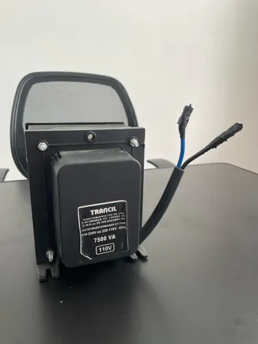 Autotransformador Trancil 7500 VA - 110/220 V - R$ 550