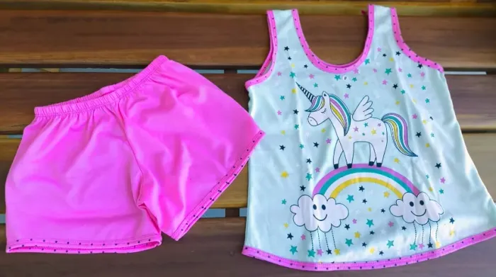 Pijama infantil temático Unicornio