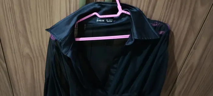 Roupas semi novas para brecho