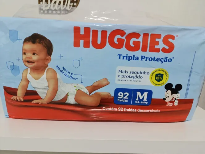 Fraldas descartáveis M **Leia a Descrição**