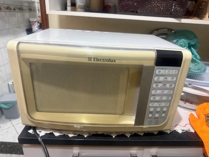 Microondas Eletrolux 27 litros 