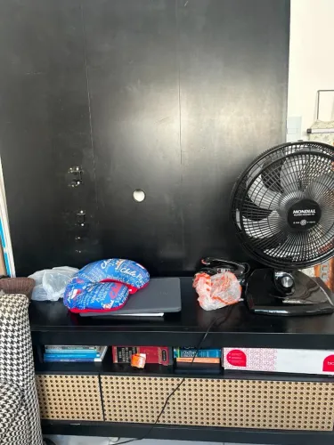 RACK (1,80 largura x 0,45 profundidade )e PAINEL para TV (1,80 largura x 1,30 altura)