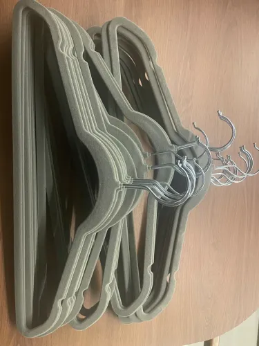 Cabides veludo novos